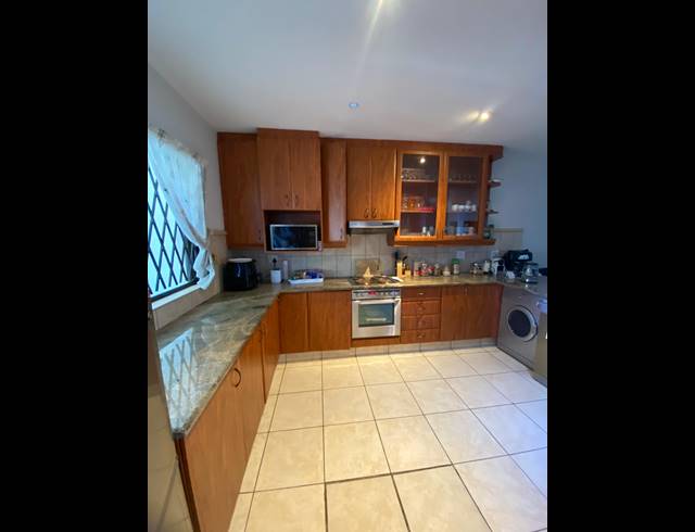 4 BEDROOM SECTIONAL TITLE SOLD IN SHELLY BEACH